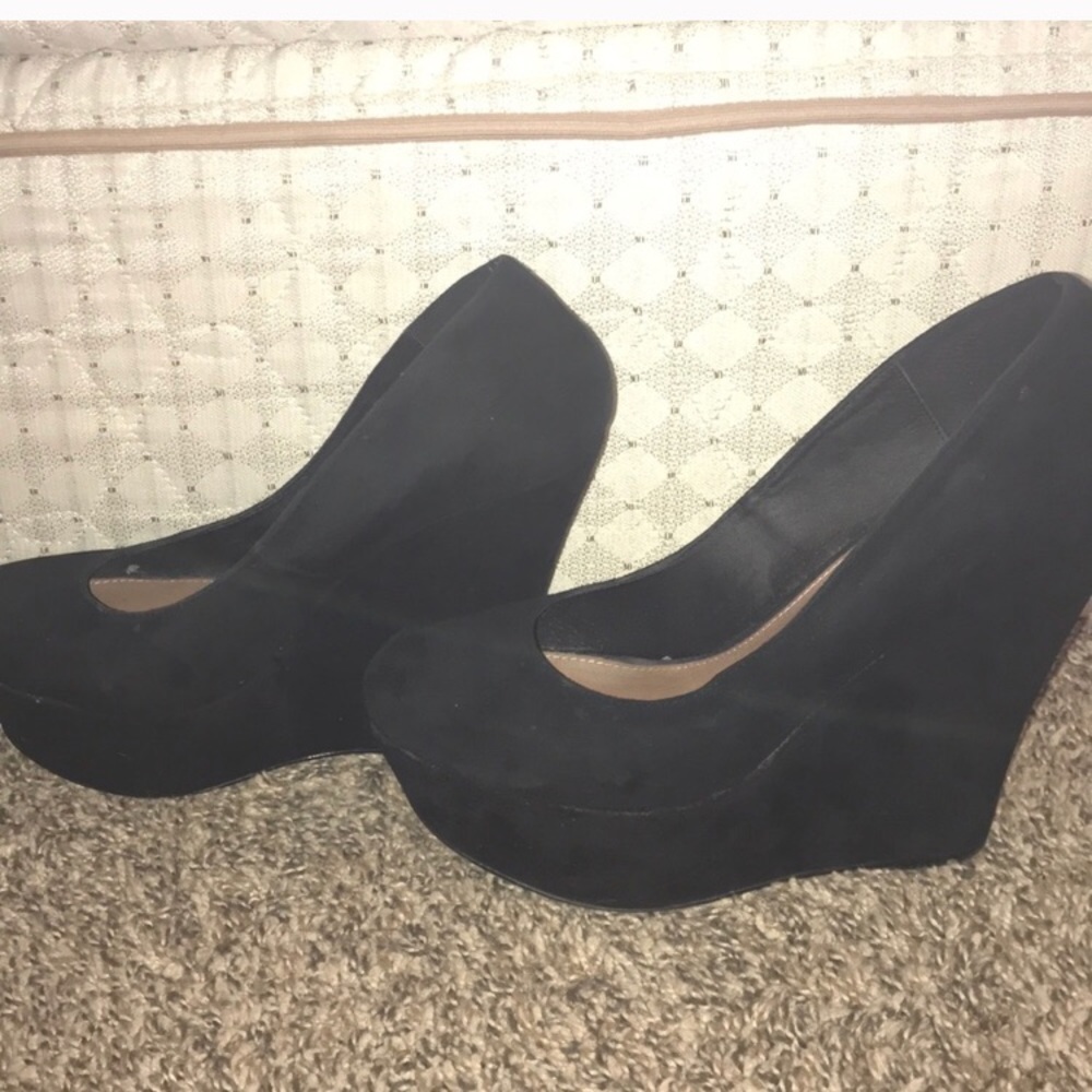 Black Steve Madden Heels